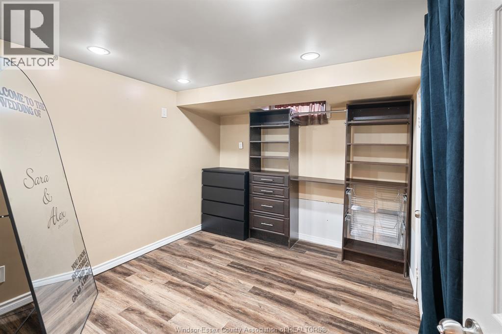 2870 GLENWOOD AVENUE - 36