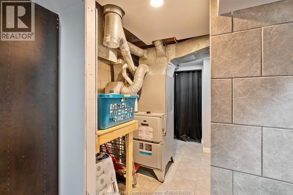 2870 GLENWOOD AVENUE - 39