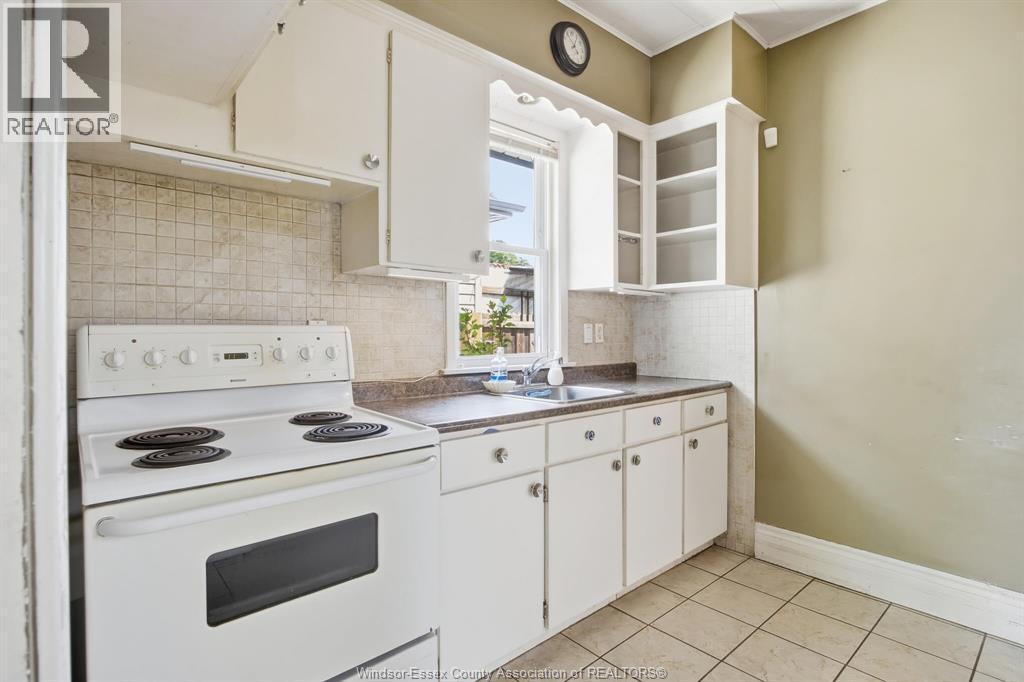 924 MARENTETTE AVENUE - 16