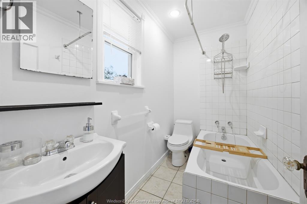 924 MARENTETTE AVENUE - 20