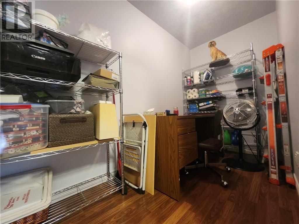 3637 Keith Avenue - 21