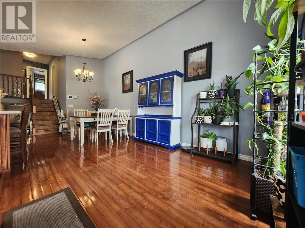 3637 Keith Avenue - 23