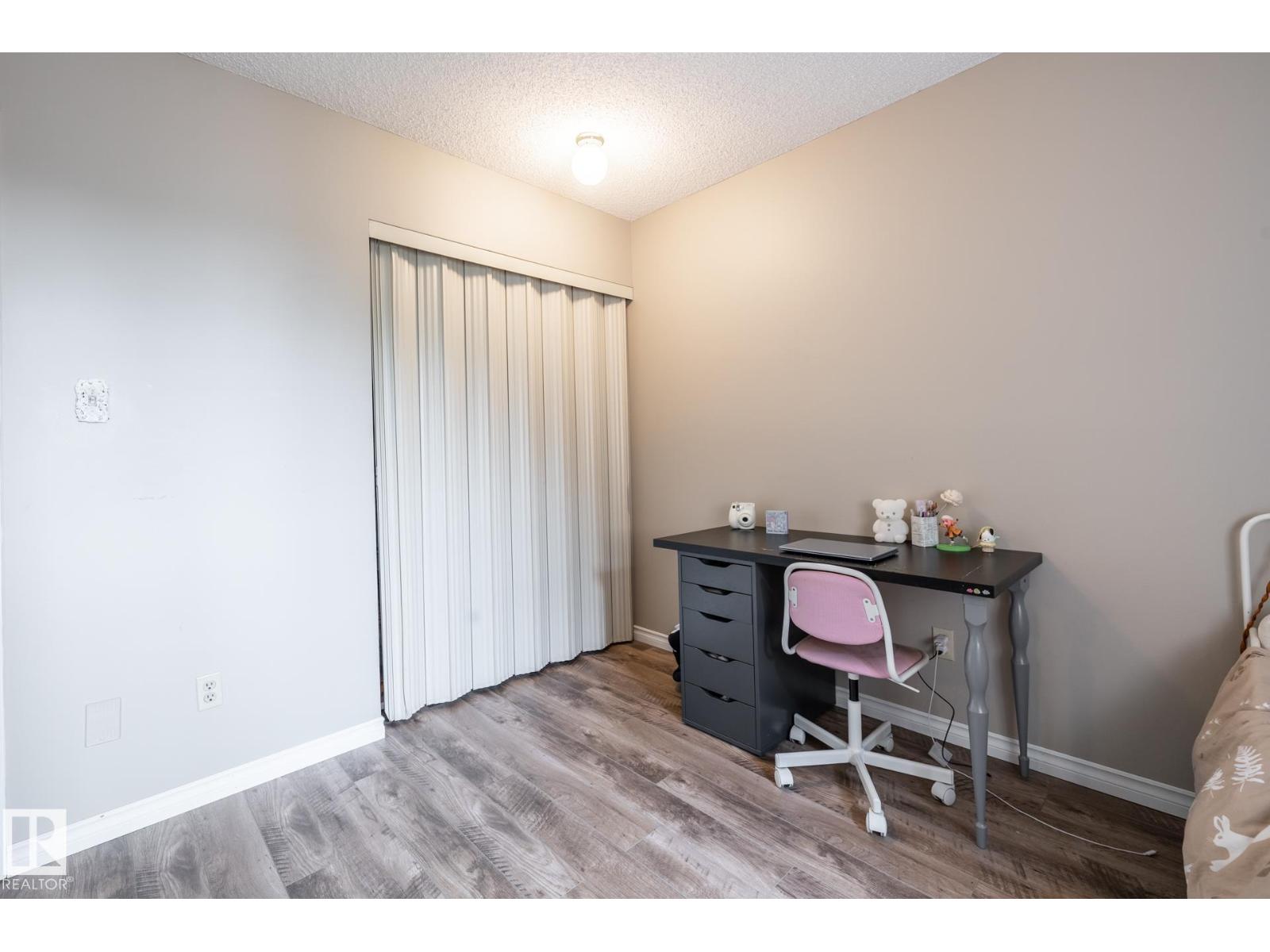 #20 3812 20 AV NW - 19