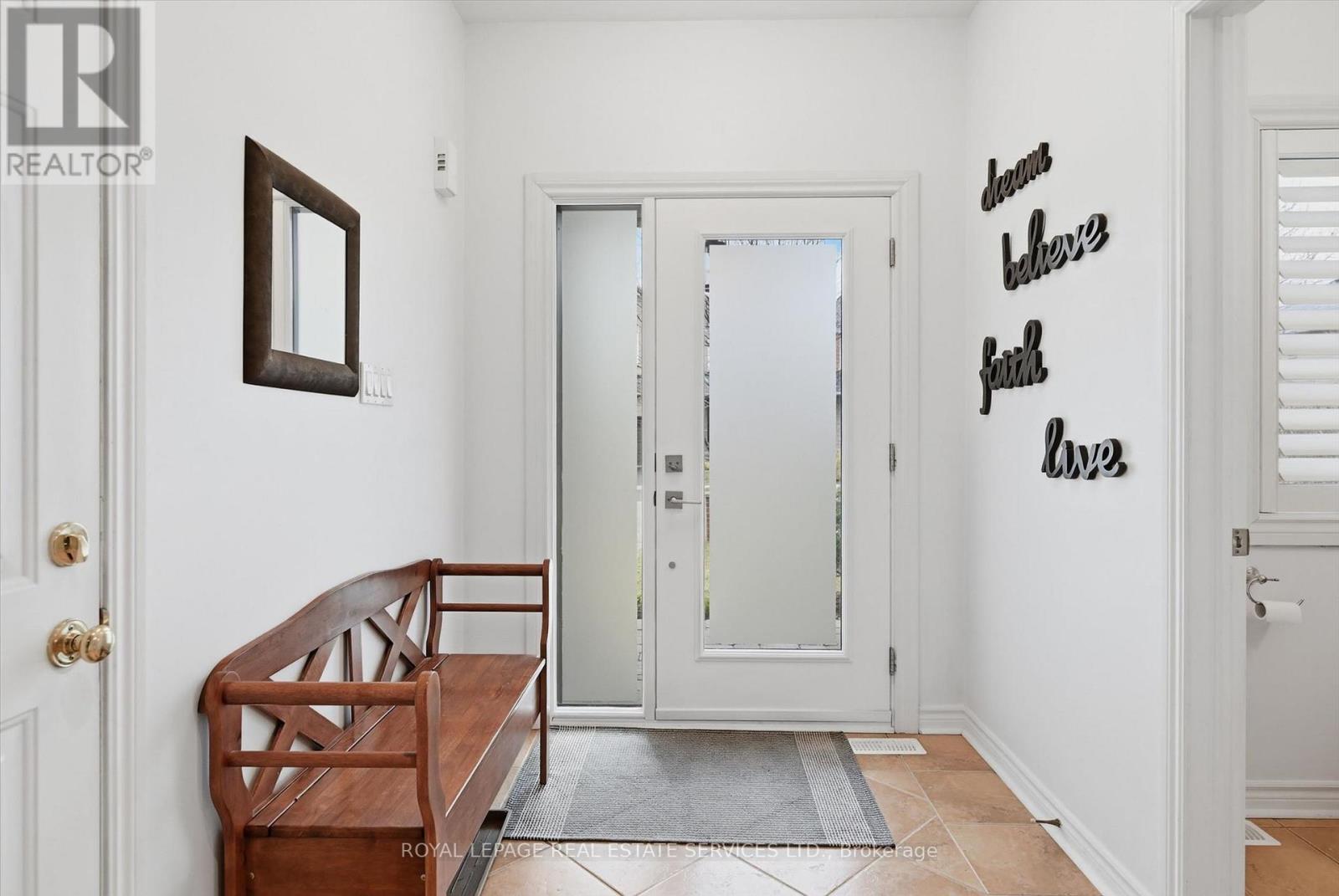 2170 BROOKHAVEN CRESCENT - 3
