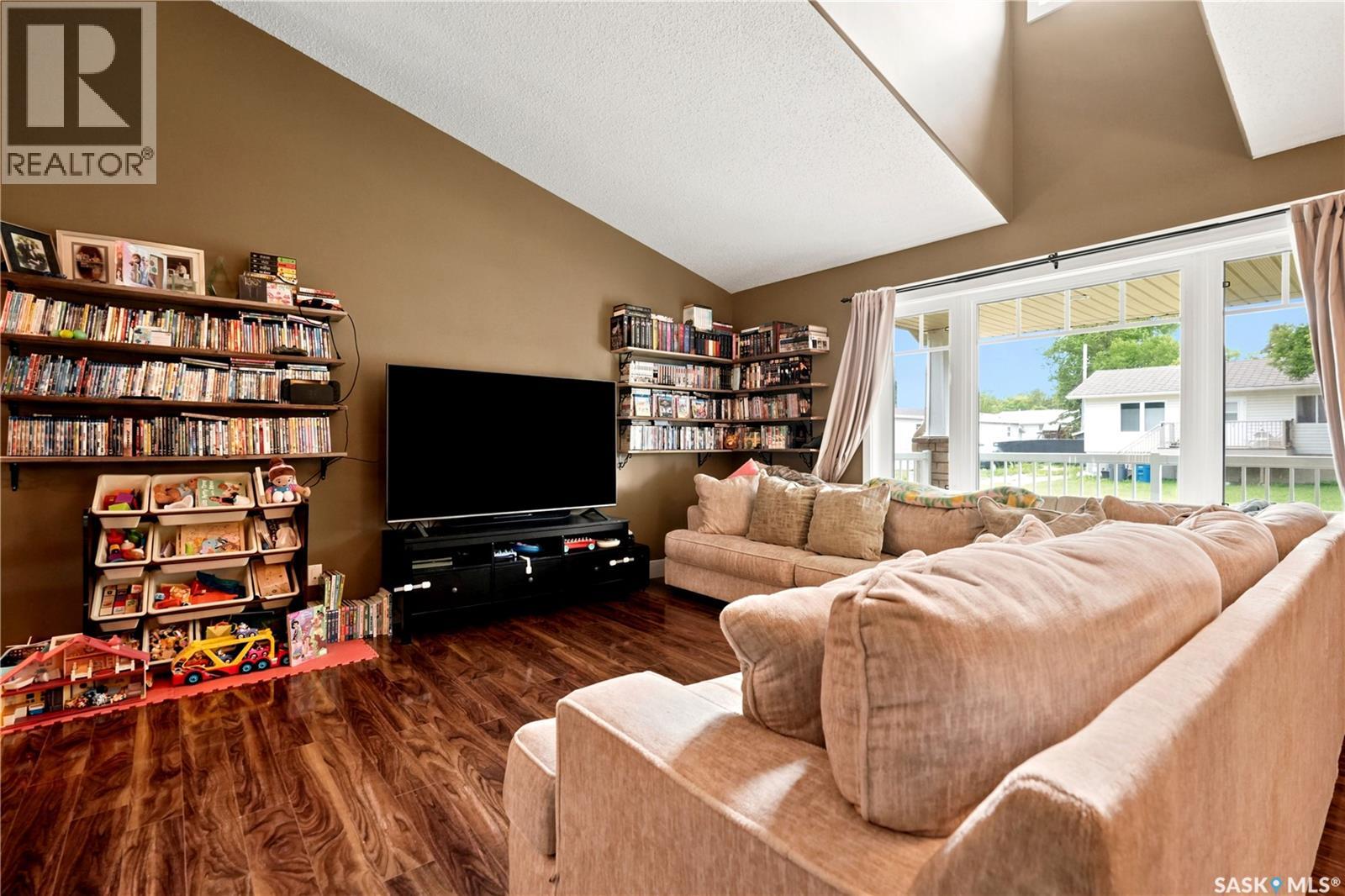 9 Jarvis STREET - 5