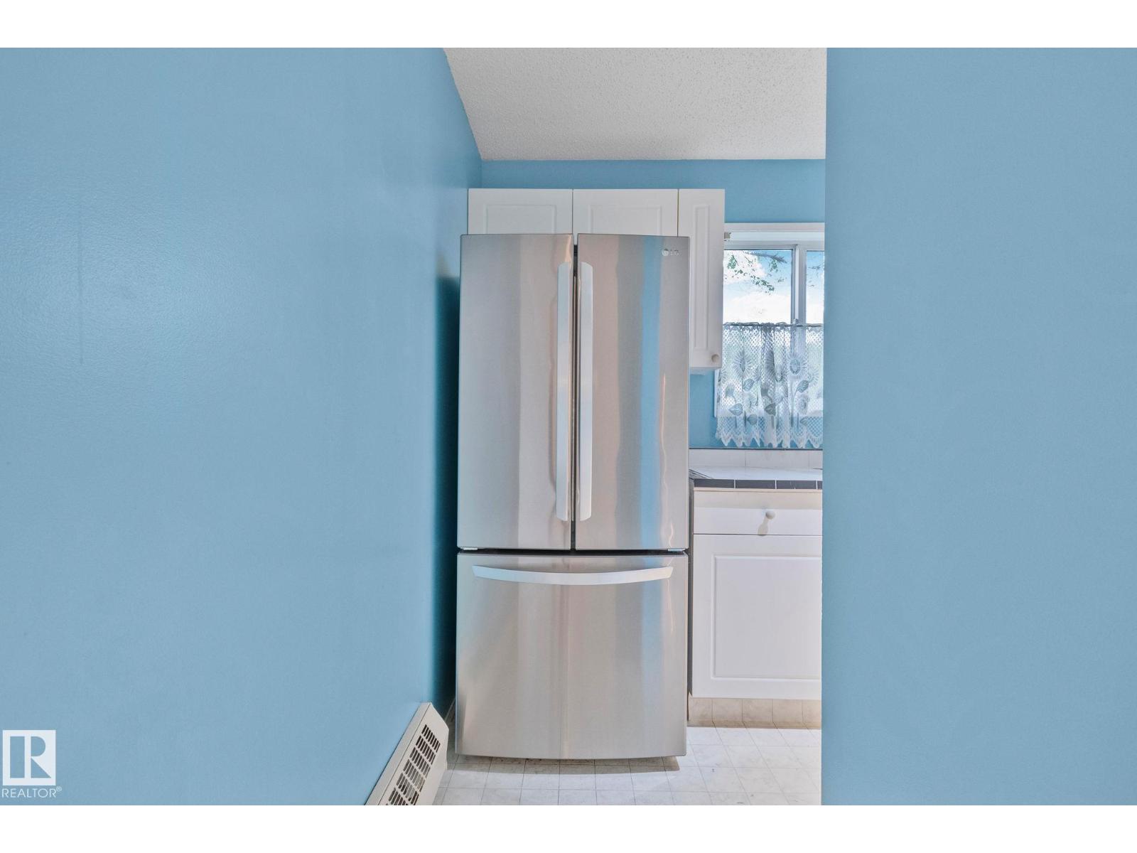 #318 17109 67 AV NW - 18