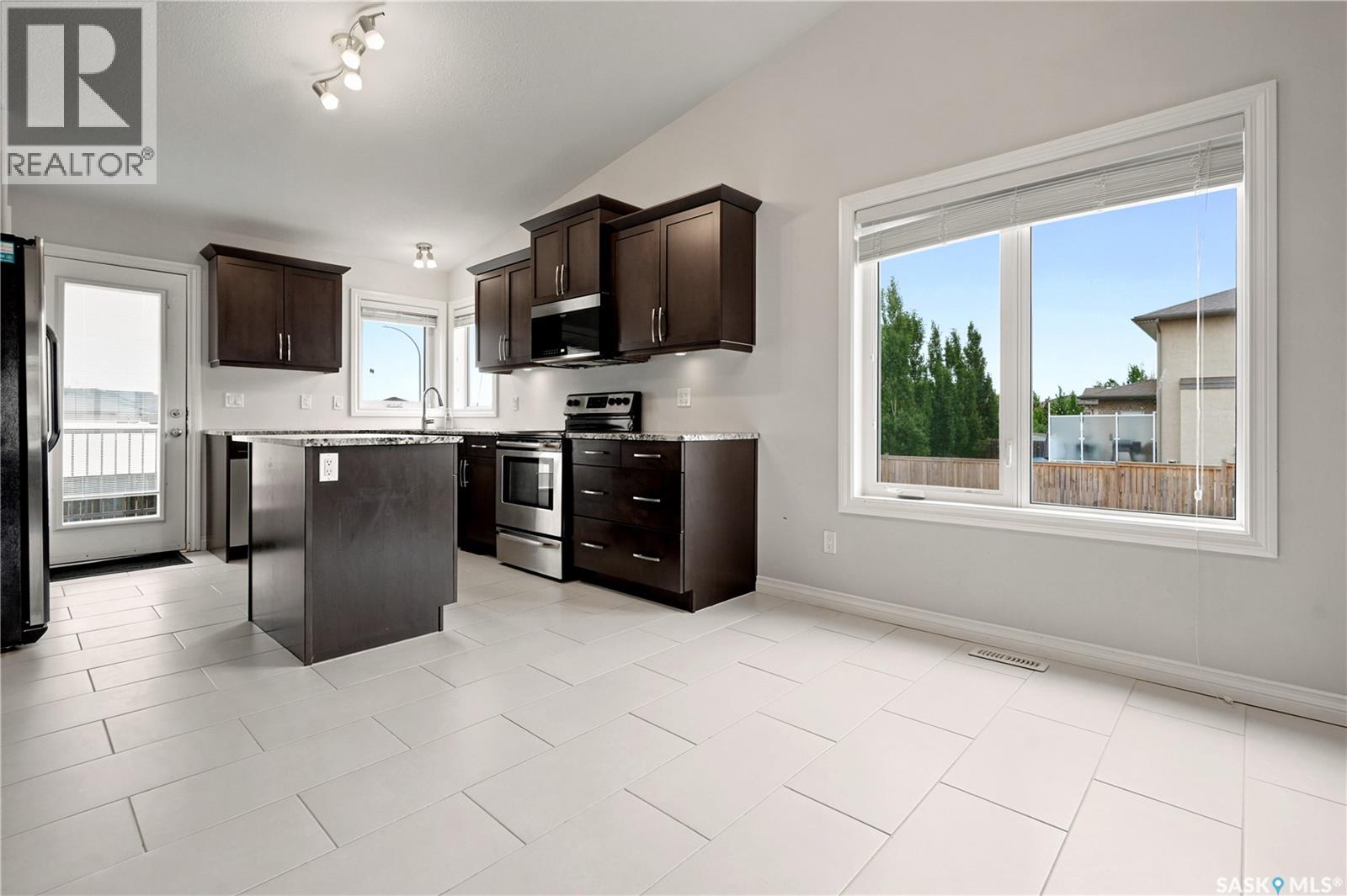 456 5th AVENUE - 11