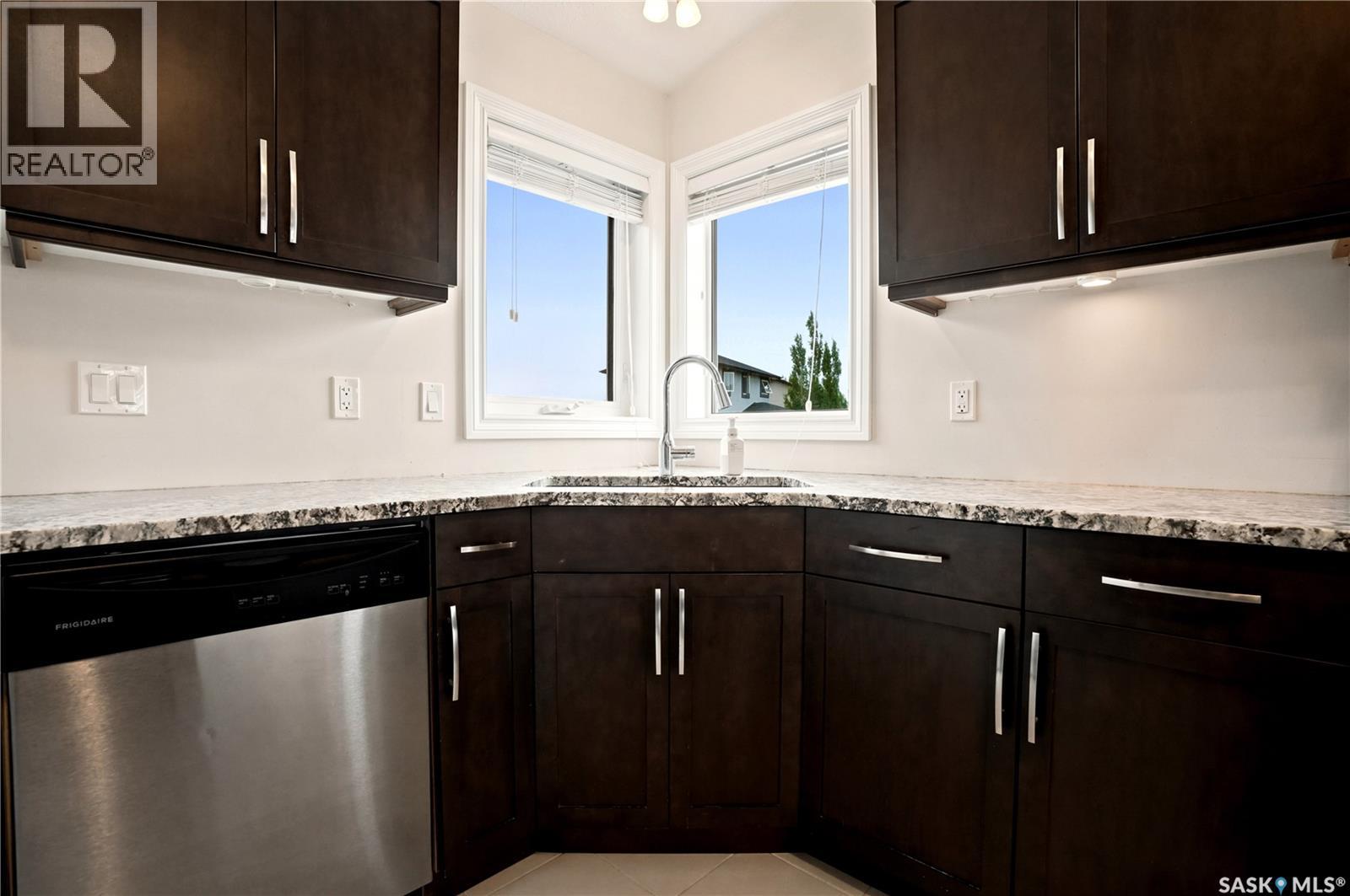 456 5th AVENUE - 16