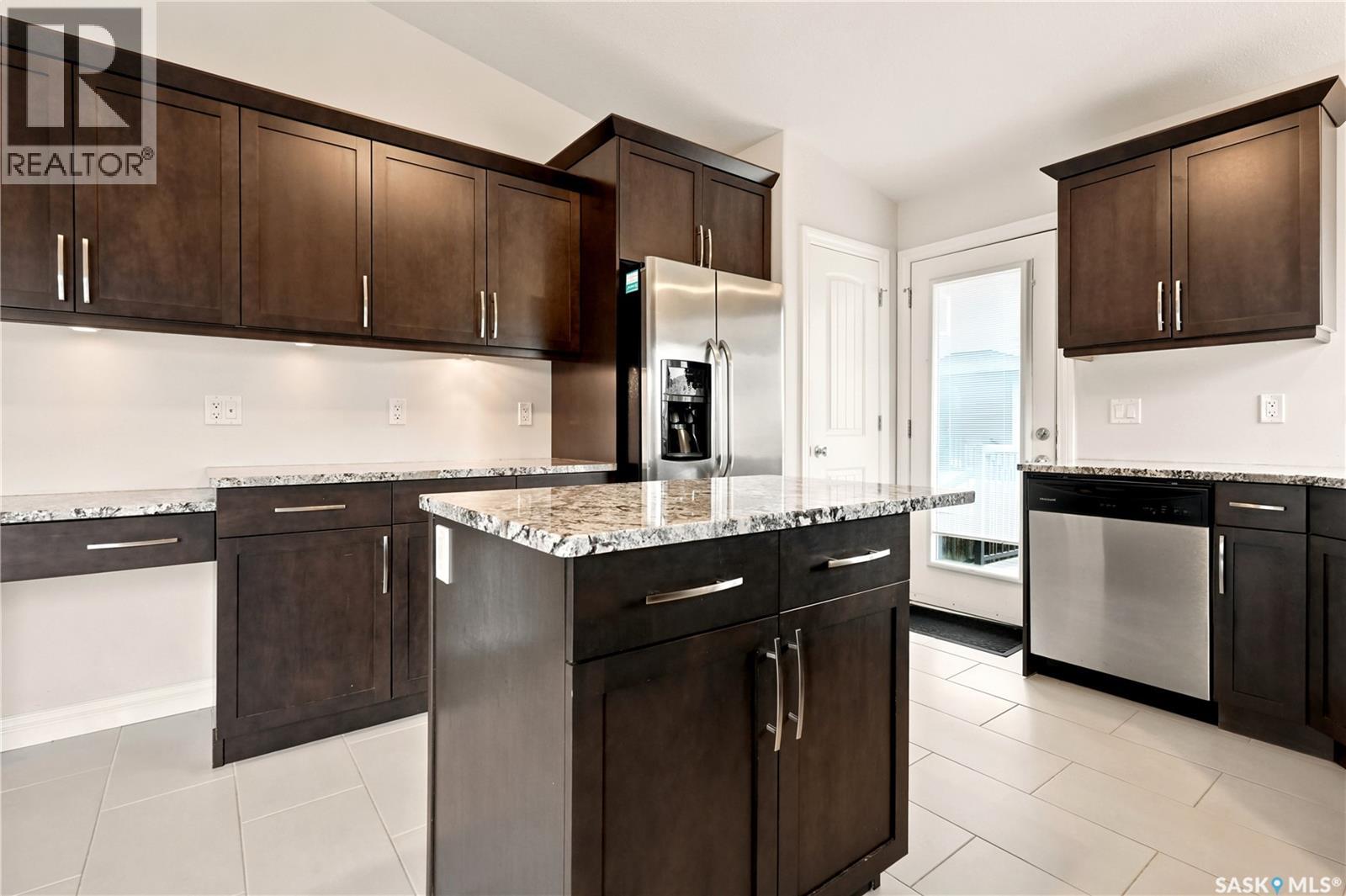456 5th AVENUE - 19