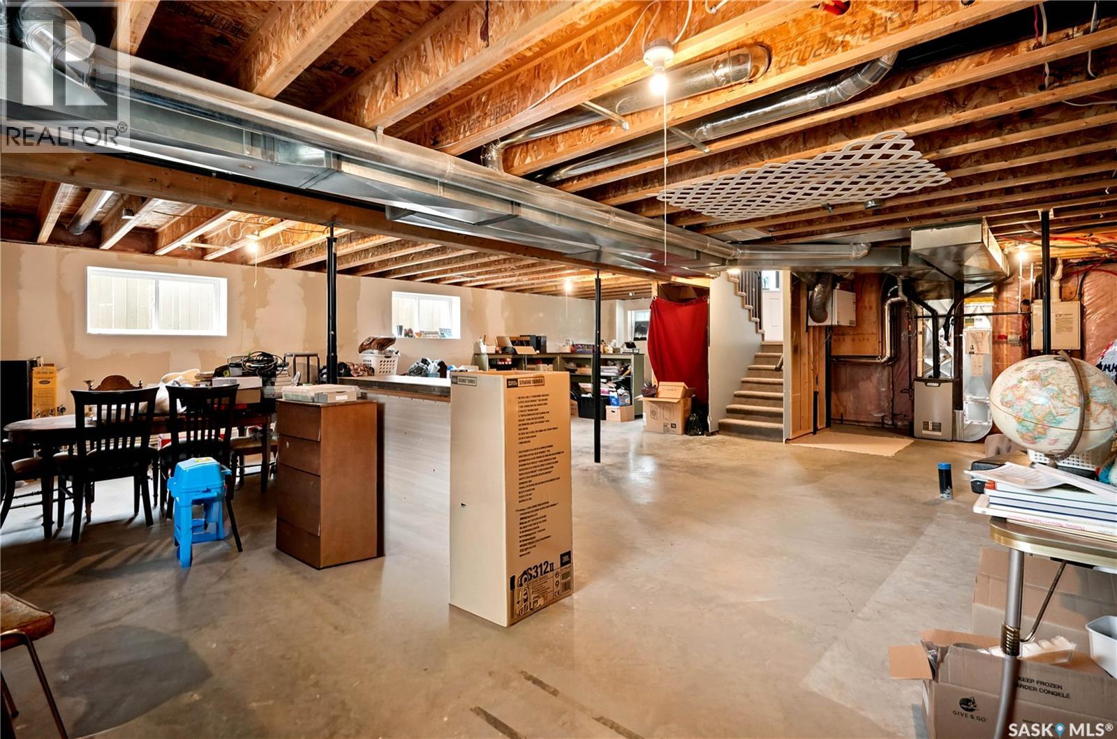 456 5th AVENUE - 40