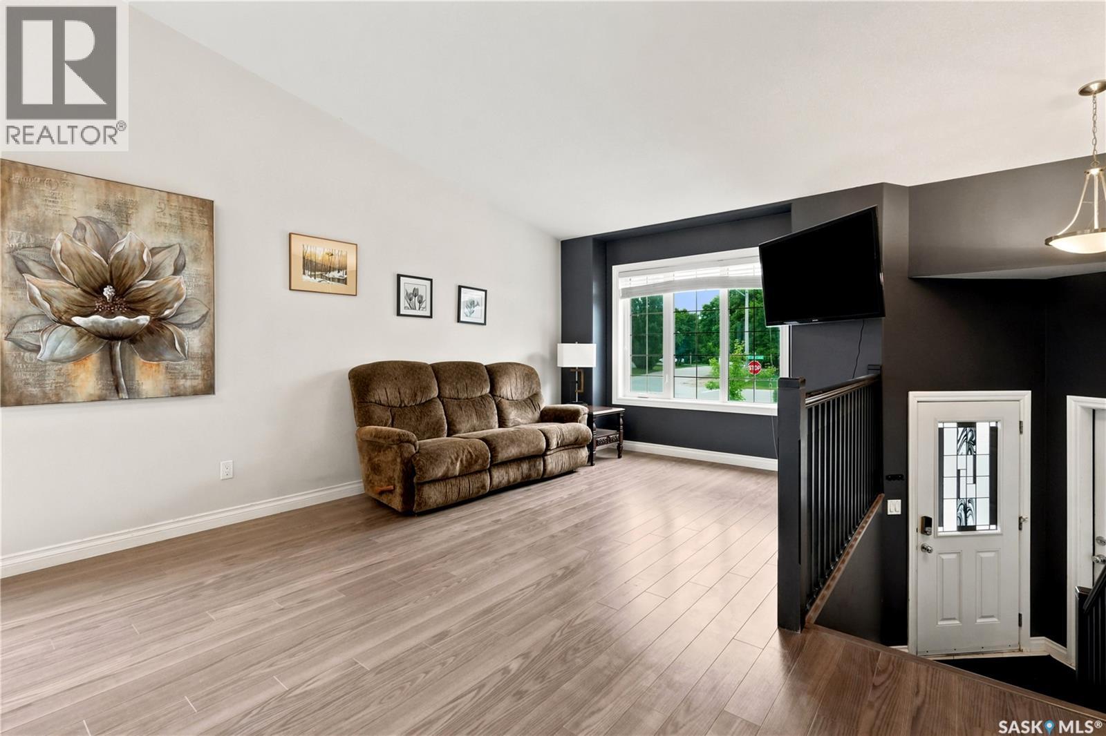 456 5th AVENUE - 7
