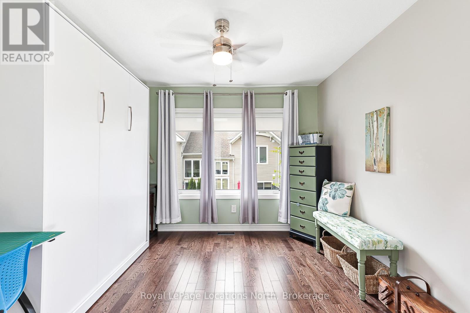 16 GREAVES AVENUE - 21