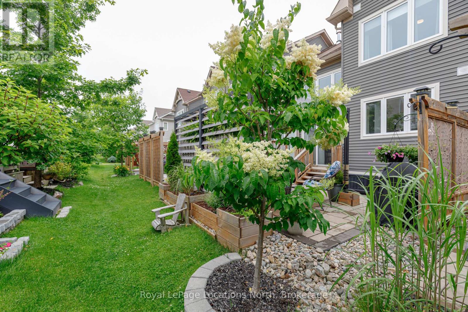 16 GREAVES AVENUE - 33