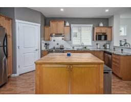 19141 68 Avenue, Surrey, BC V4N5P3 Photo 11