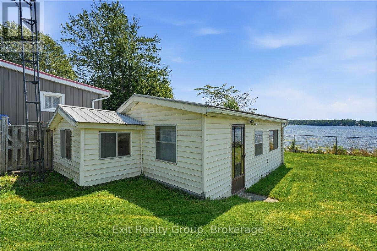 1083 LAKESIDE DRIVE - Image 36