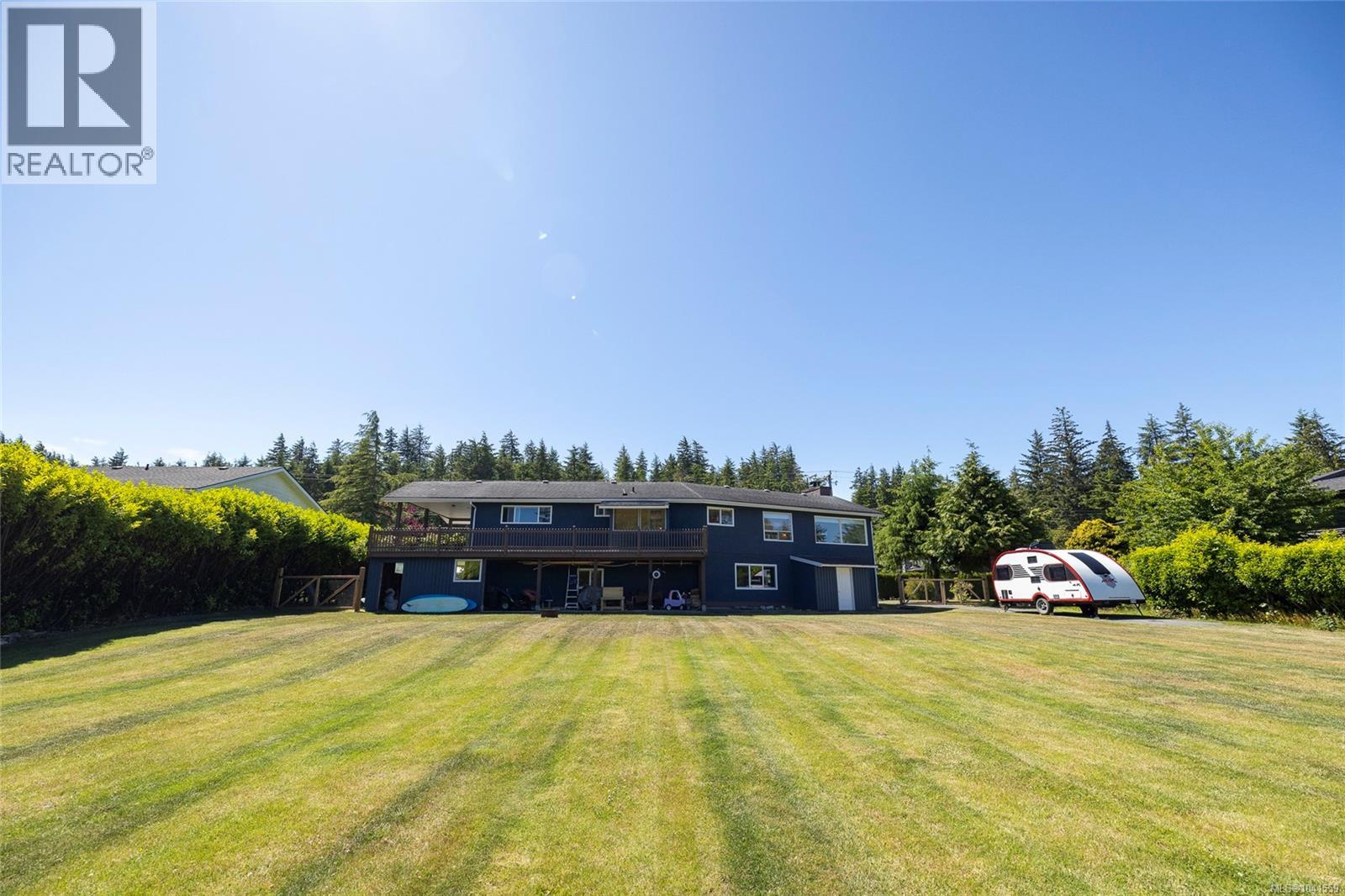6095 Beaver Harbour Rd - 8