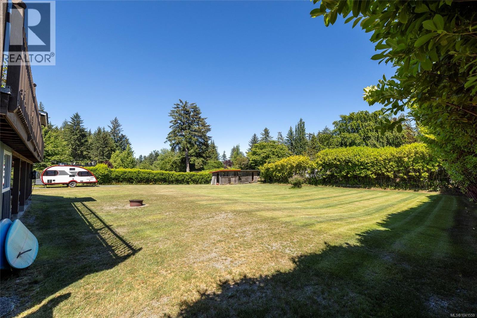 6095 Beaver Harbour Rd - 7