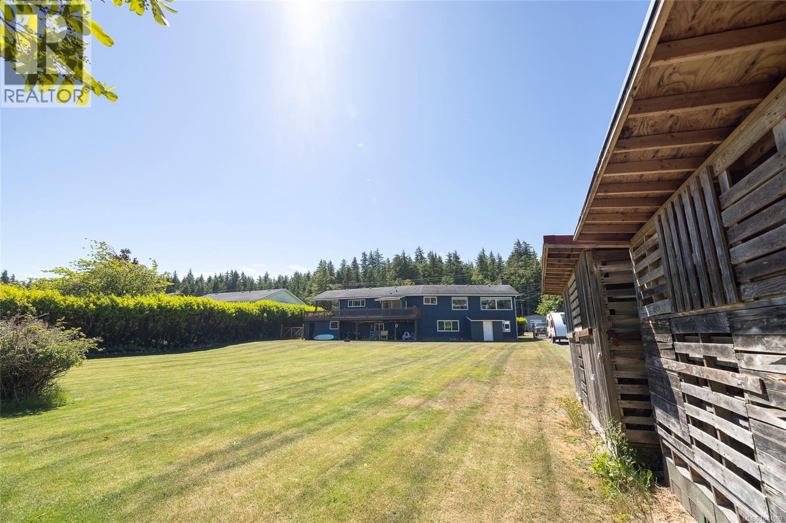 6095 Beaver Harbour Rd - 9