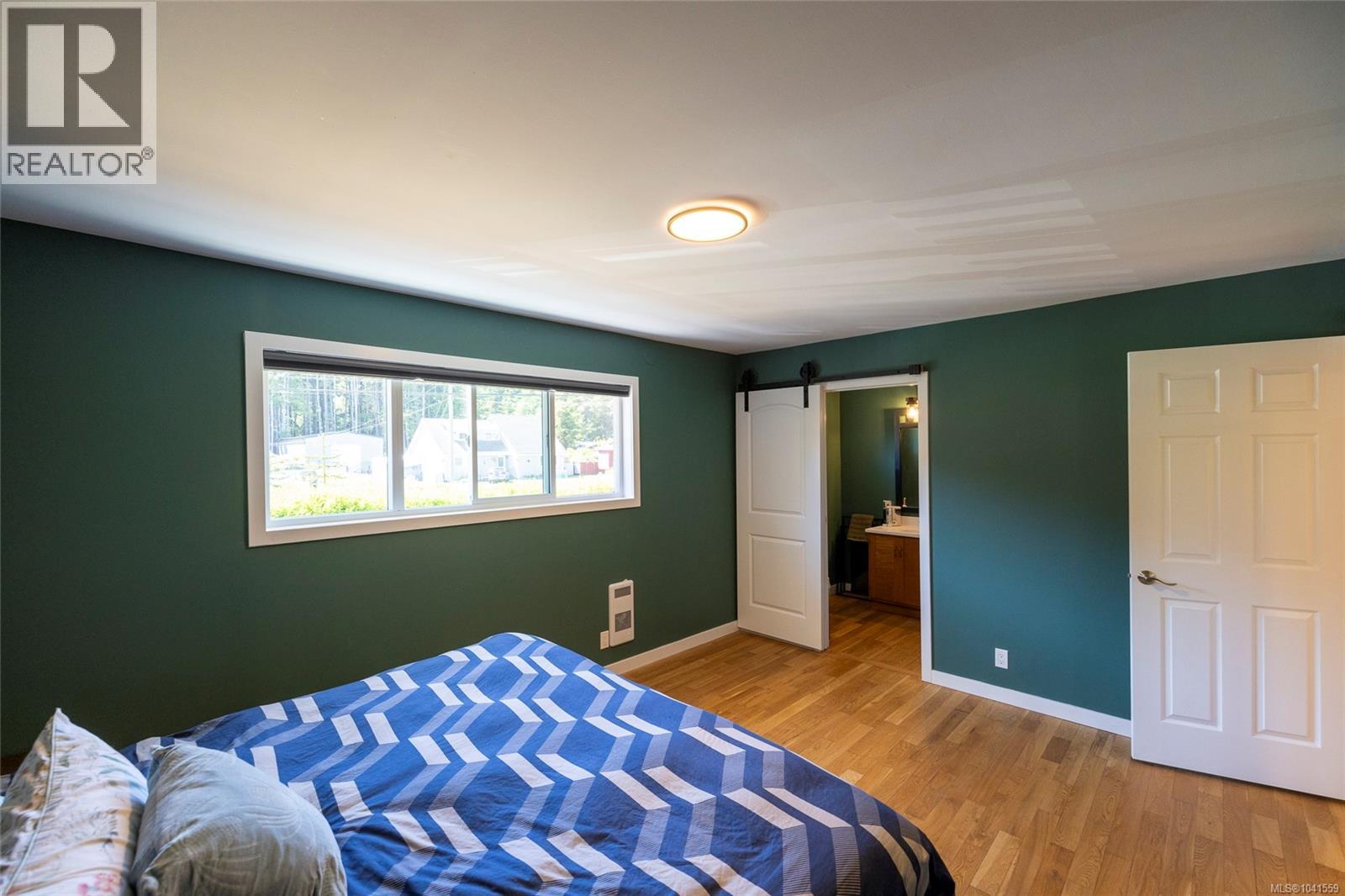 6095 Beaver Harbour Rd - 33