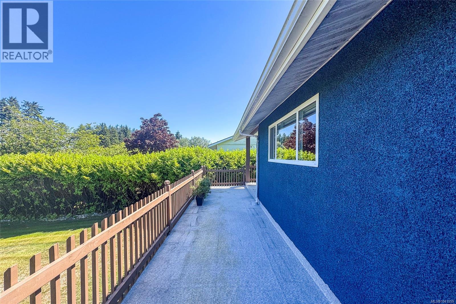 6095 Beaver Harbour Rd - 41
