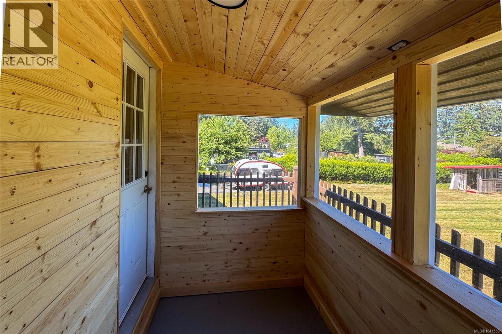 6095 Beaver Harbour Rd - 45