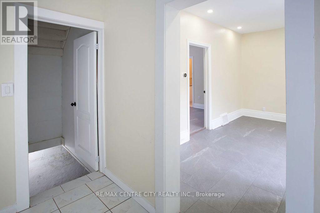 66 ADELAIDE STREET S - 40