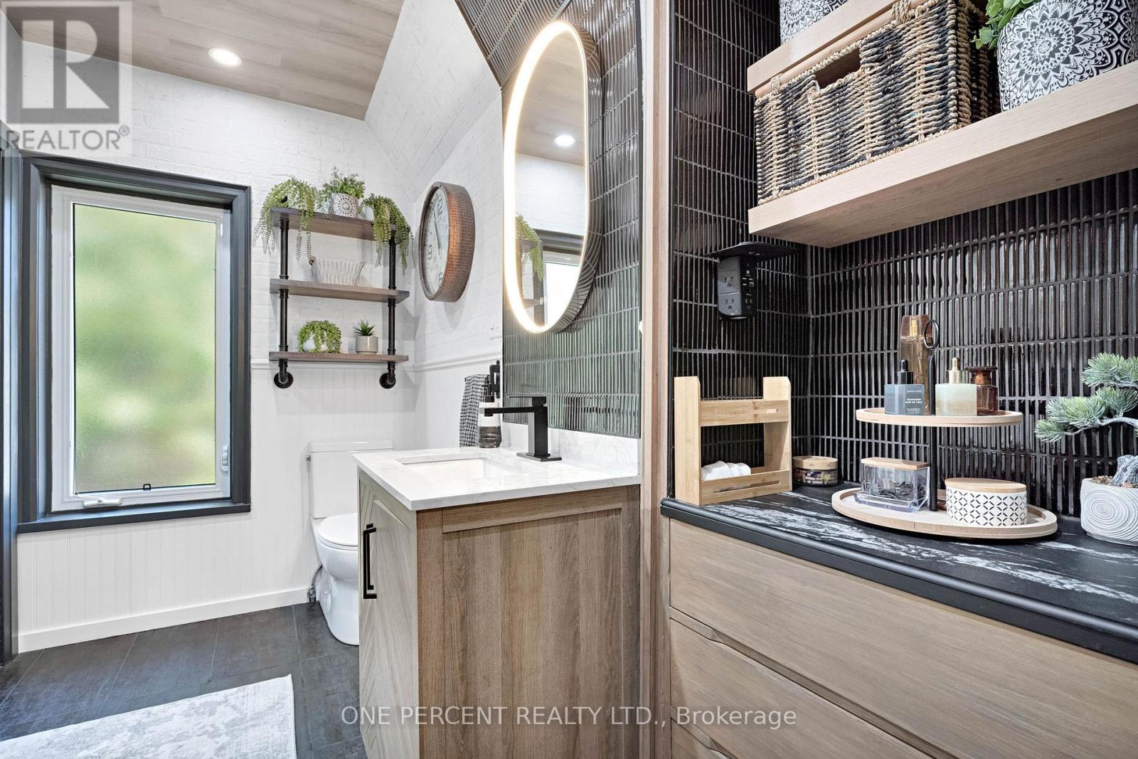 513 KING STREET - 34