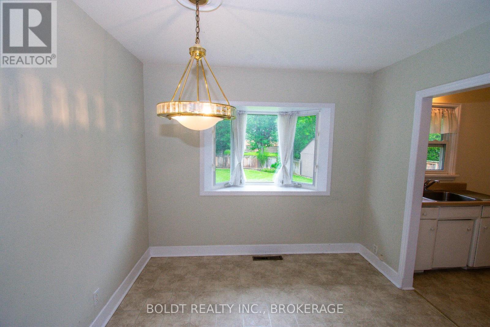 25 ELM RIDGE DRIVE - 5