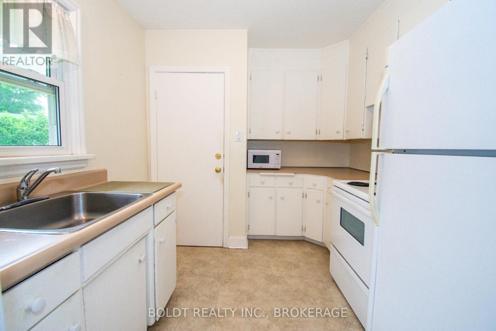 25 ELM RIDGE DRIVE - 9