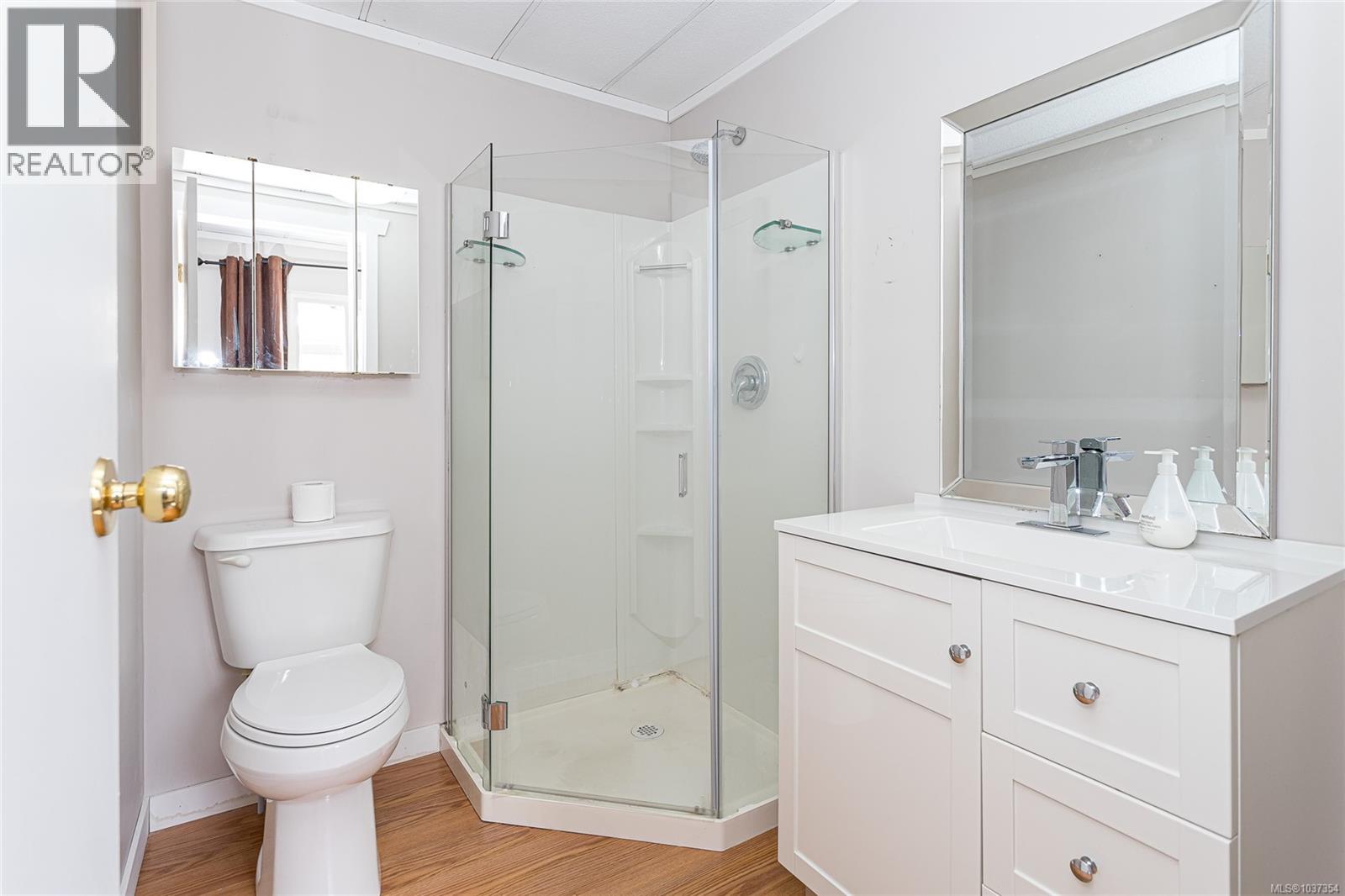 #10 10980 Westdowne Rd - 15