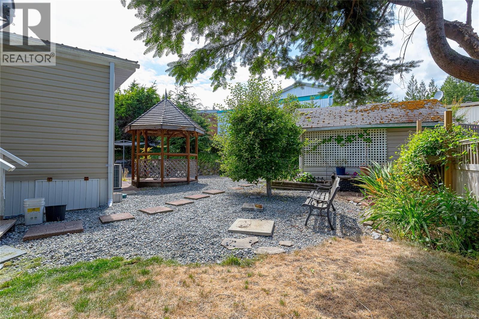#10 10980 Westdowne Rd - 24