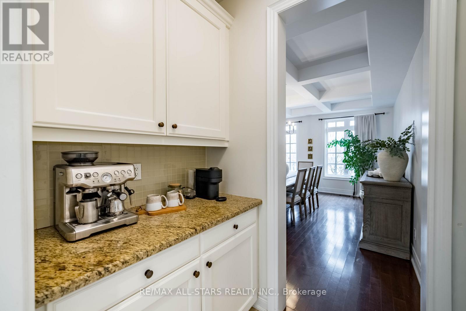 #74 8 FORESTGREEN DRIVE - 12