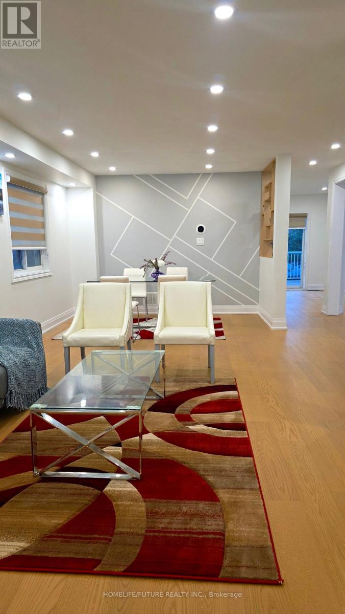262 HELEN AVENUE - 10