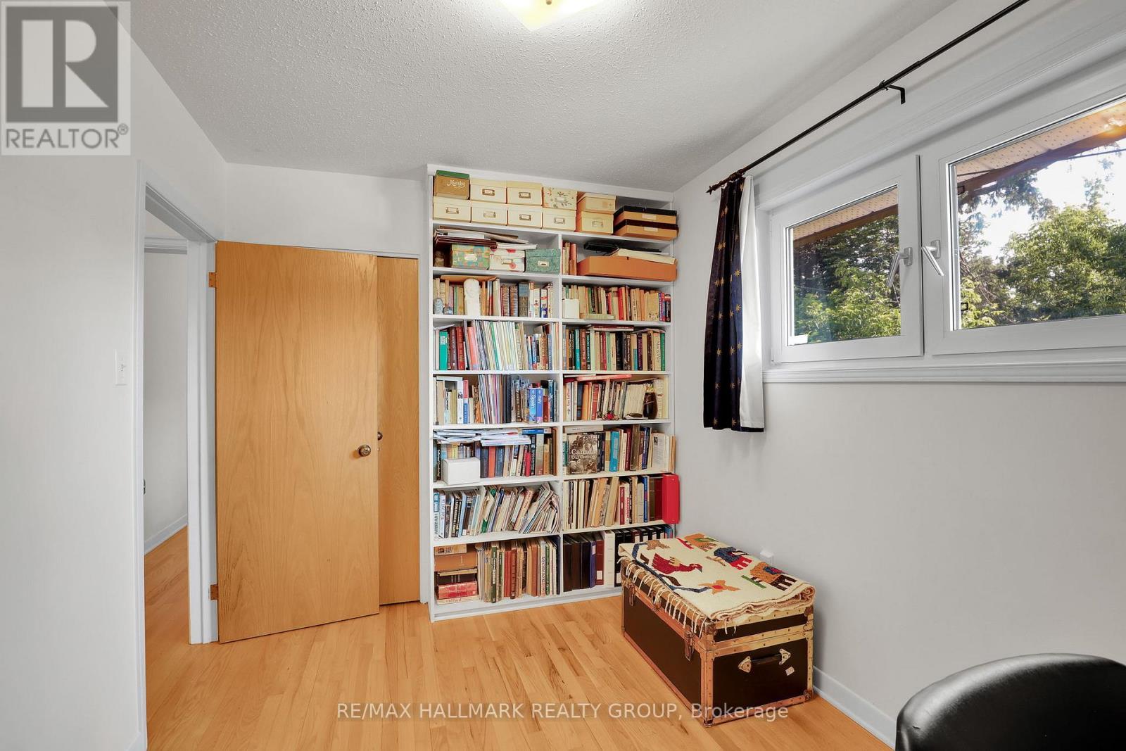 37 LYALL STREET - 19