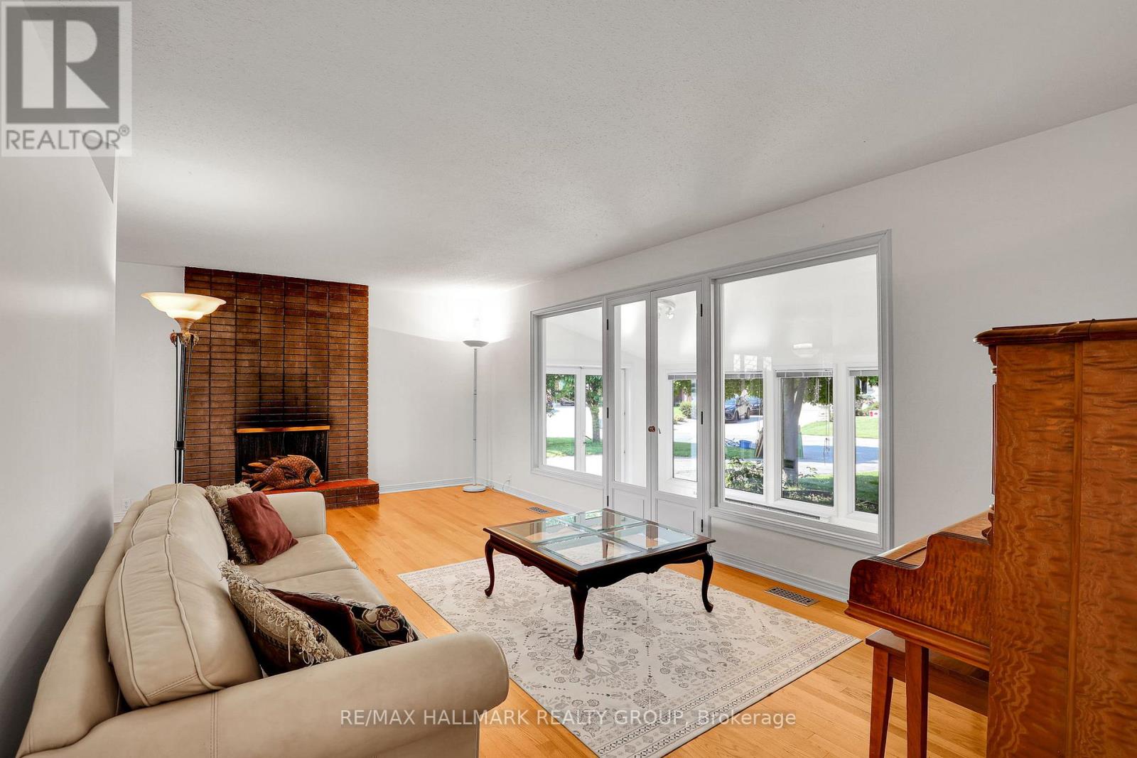 37 LYALL STREET - 7