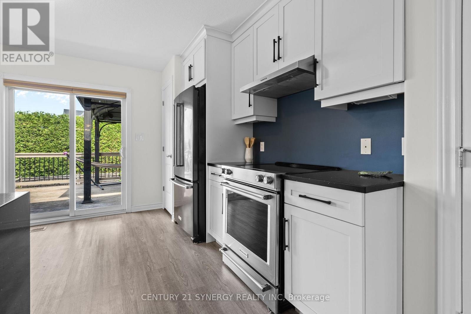 7 WESTERRA WAY - 12