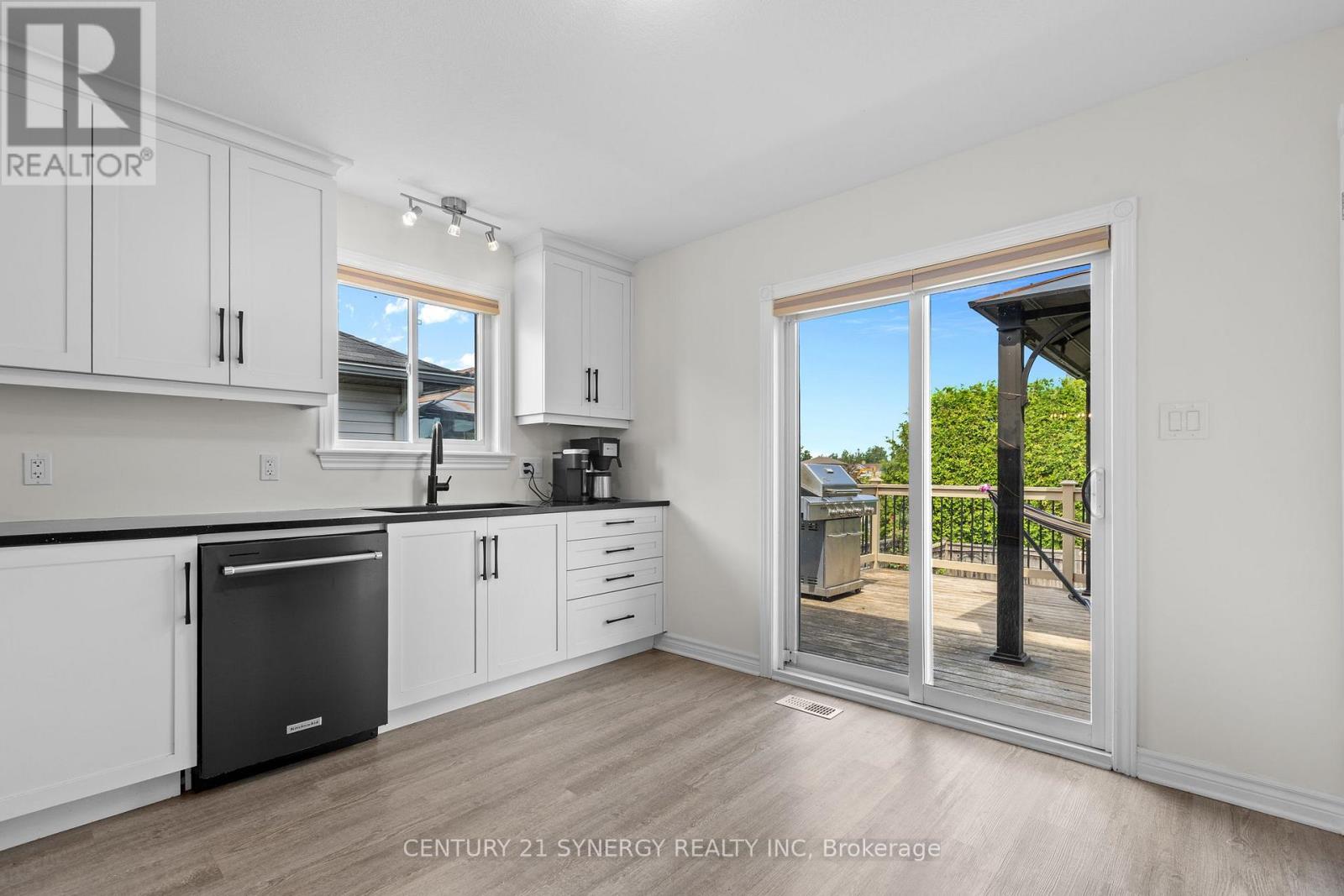7 WESTERRA WAY - 16