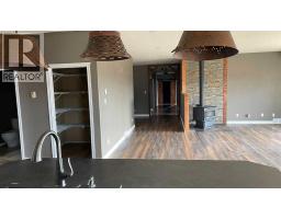 Living room/Dining room - 124025 Range Road 214, Picture Butte, AB T0K1V0 Photo 12