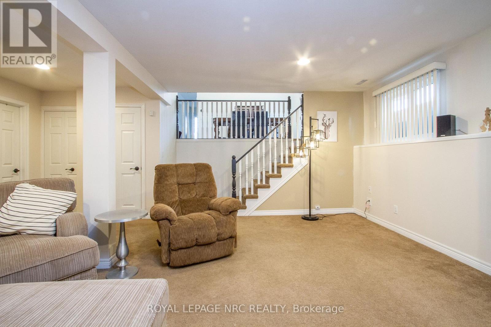 3270 POPLAR AVENUE - 17