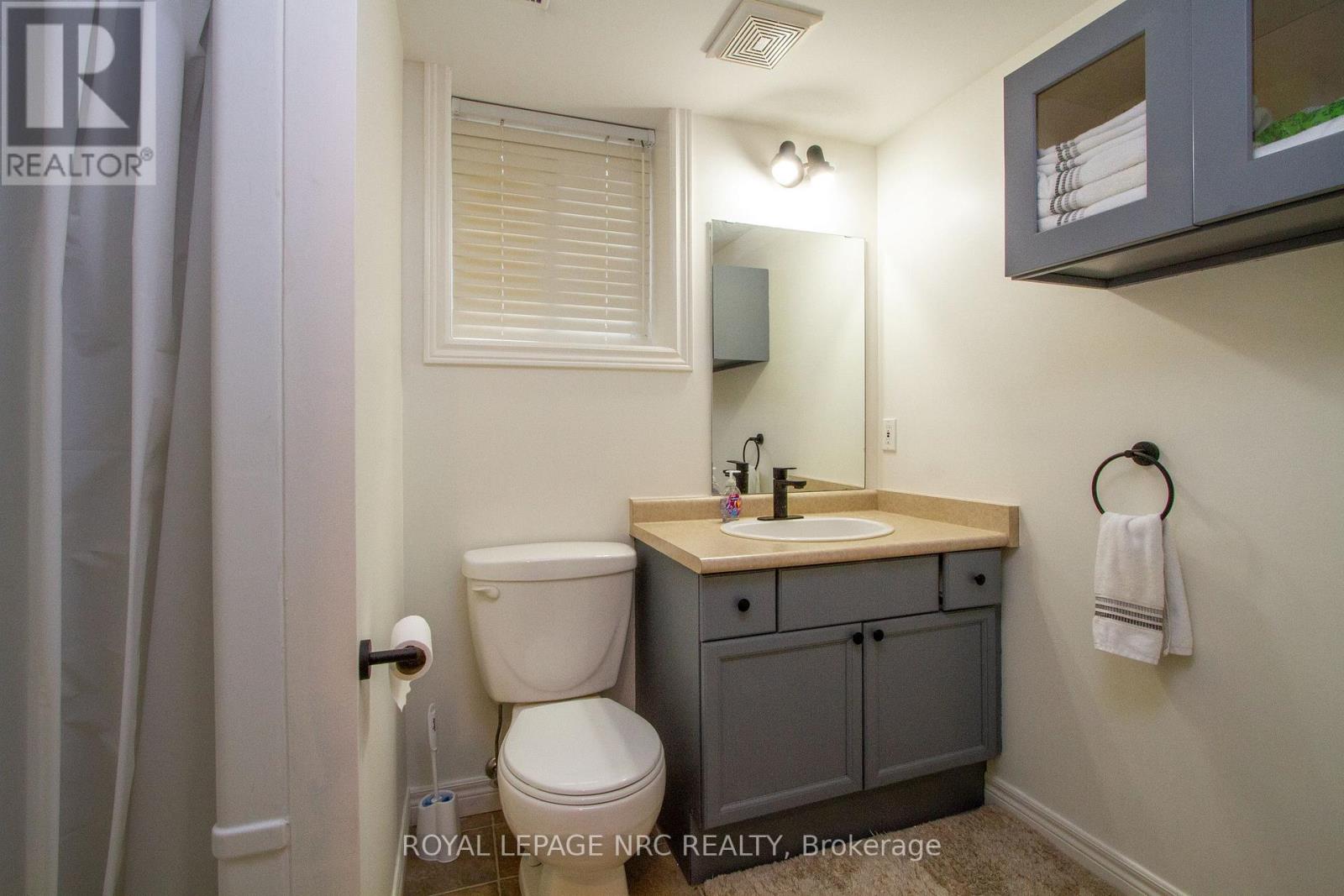 3270 POPLAR AVENUE - 19