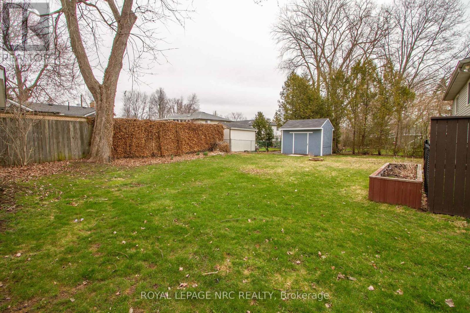 3270 POPLAR AVENUE - 24