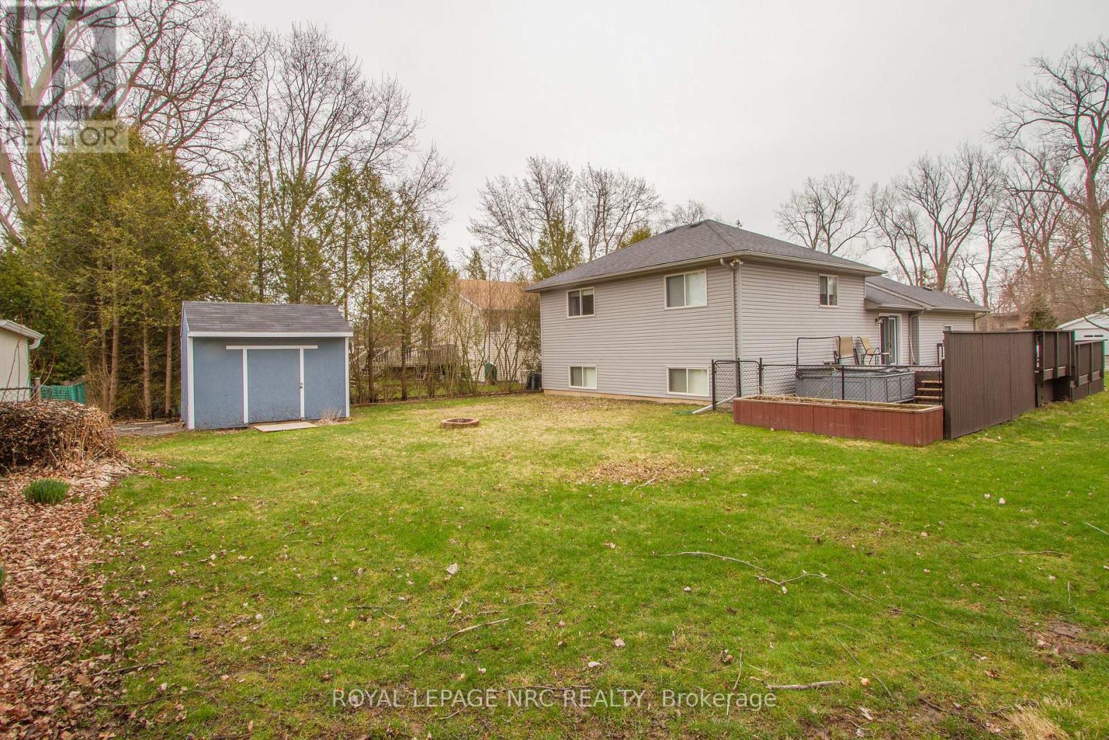 3270 POPLAR AVENUE - 25