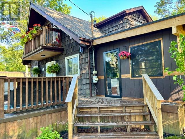 4882 MAPLEVIEW CRESCENT - 2