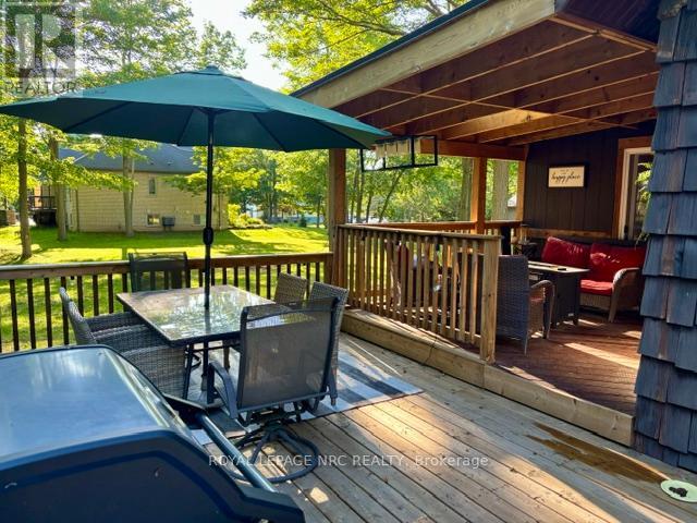 4882 MAPLEVIEW CRESCENT - 27
