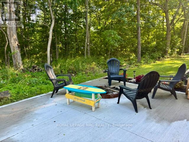 4882 MAPLEVIEW CRESCENT - 33