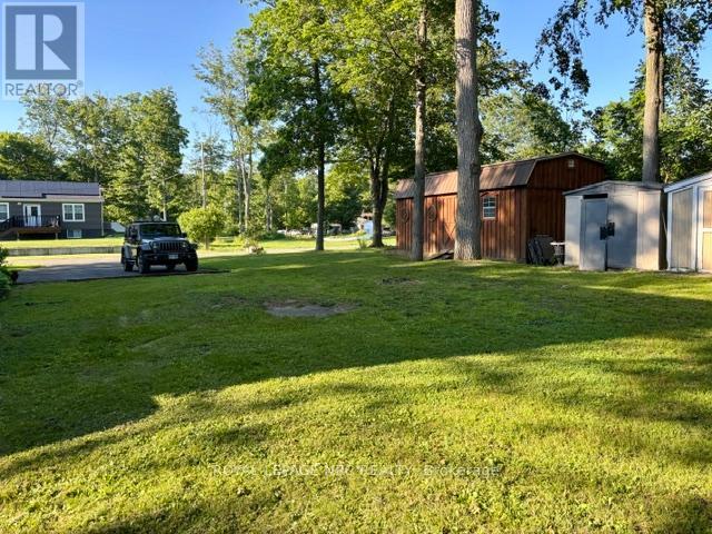 4882 MAPLEVIEW CRESCENT - 38