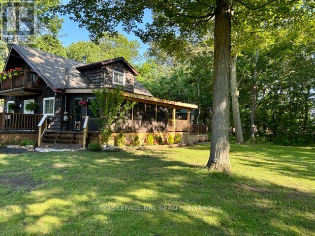 4882 MAPLEVIEW CRESCENT - 4