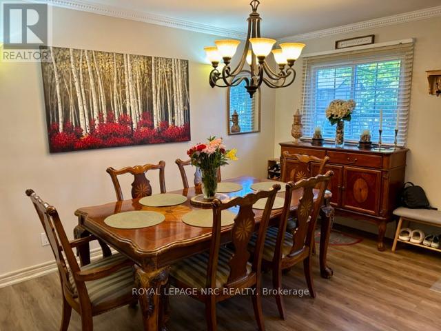 4882 MAPLEVIEW CRESCENT - 9