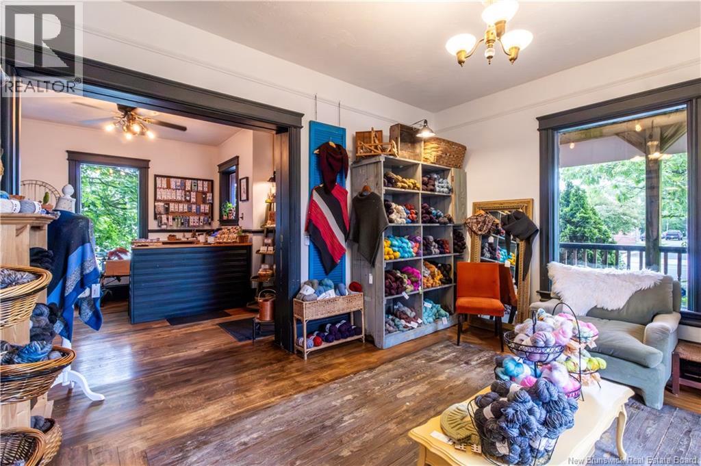 681 Main Street - Image 10