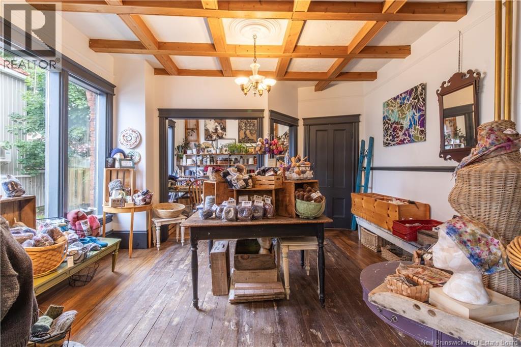 681 Main Street - 13